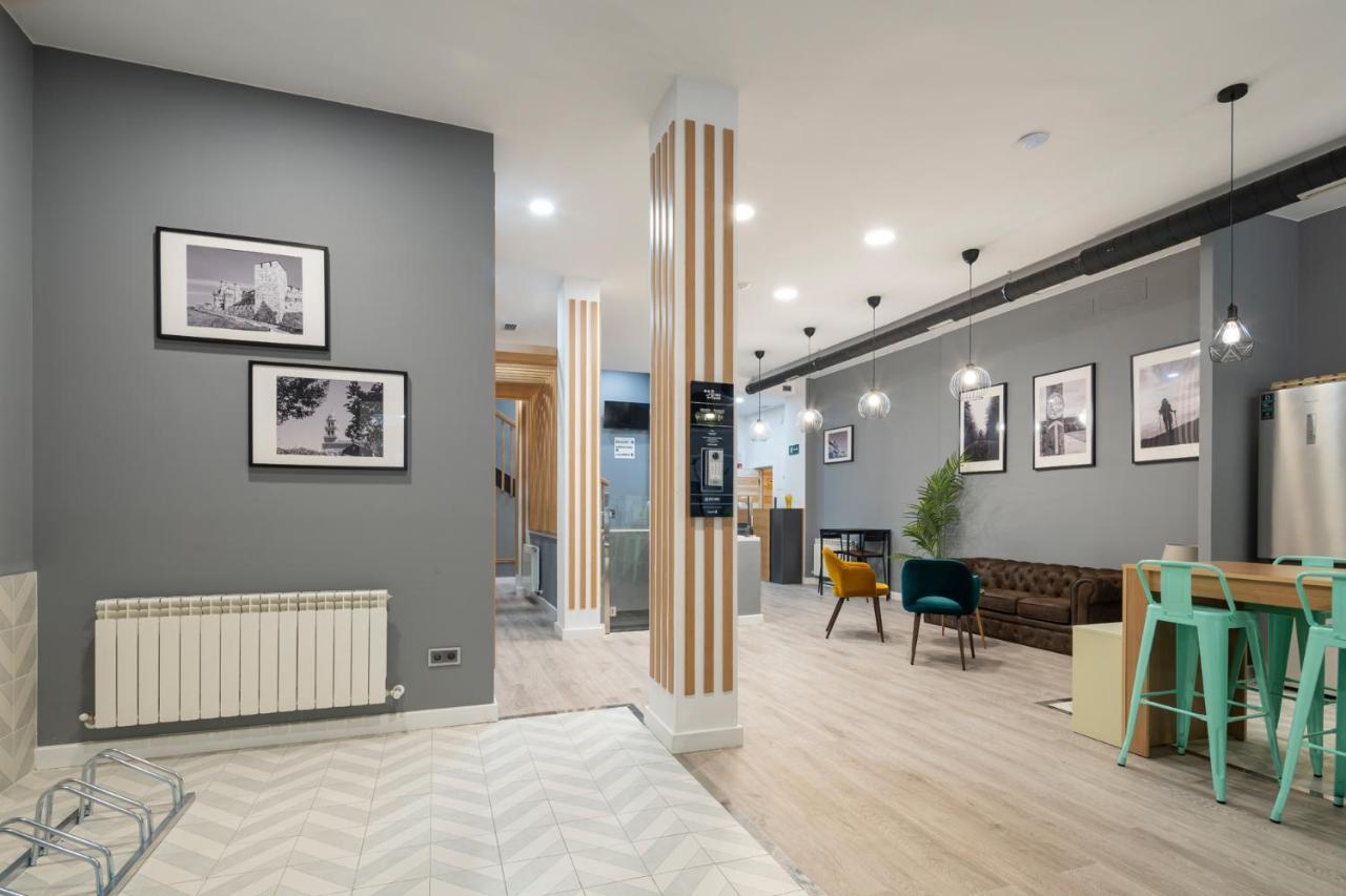 Albergue Alda Pilgrim Понферада Екстериор снимка