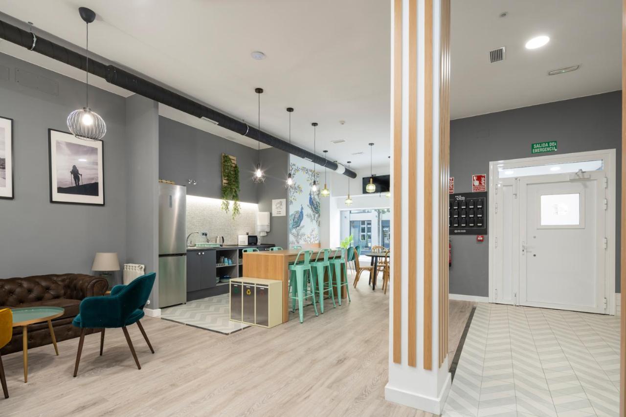 Albergue Alda Pilgrim Понферада Екстериор снимка