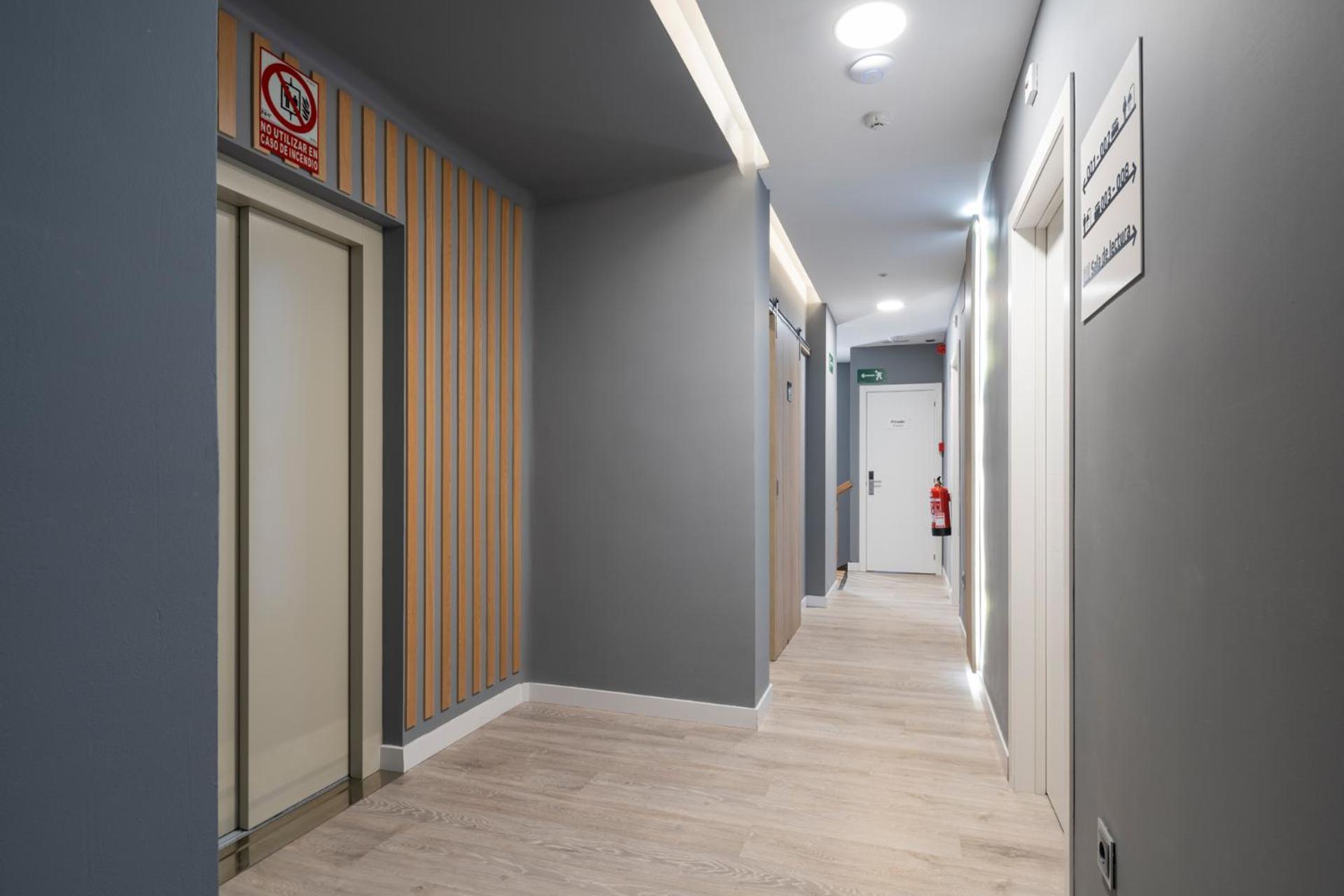 Albergue Alda Pilgrim Понферада Екстериор снимка